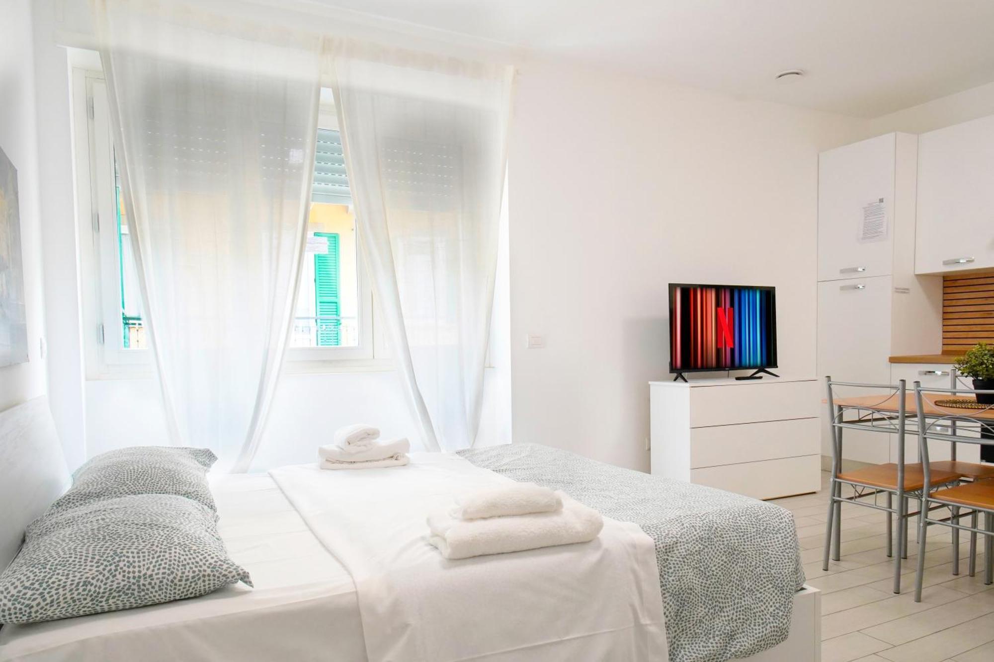Casa Ideale Tim Appartmanti Moderni Vicina Al Centro Lecco Luaran gambar