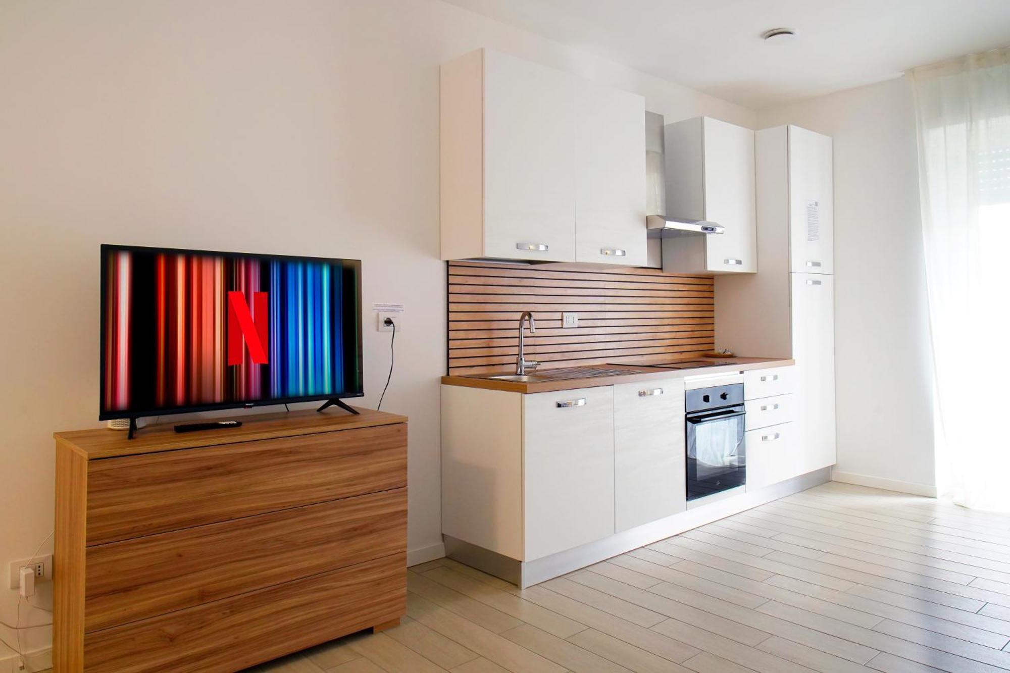 Casa Ideale Tim Appartmanti Moderni Vicina Al Centro Lecco Luaran gambar