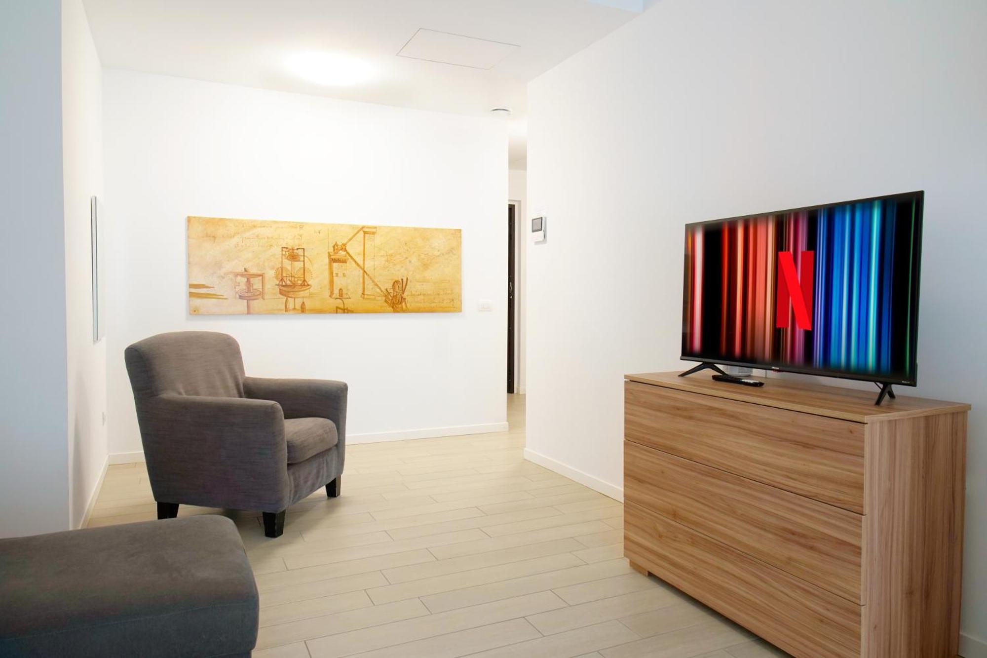 Casa Ideale Tim Appartmanti Moderni Vicina Al Centro Lecco Luaran gambar
