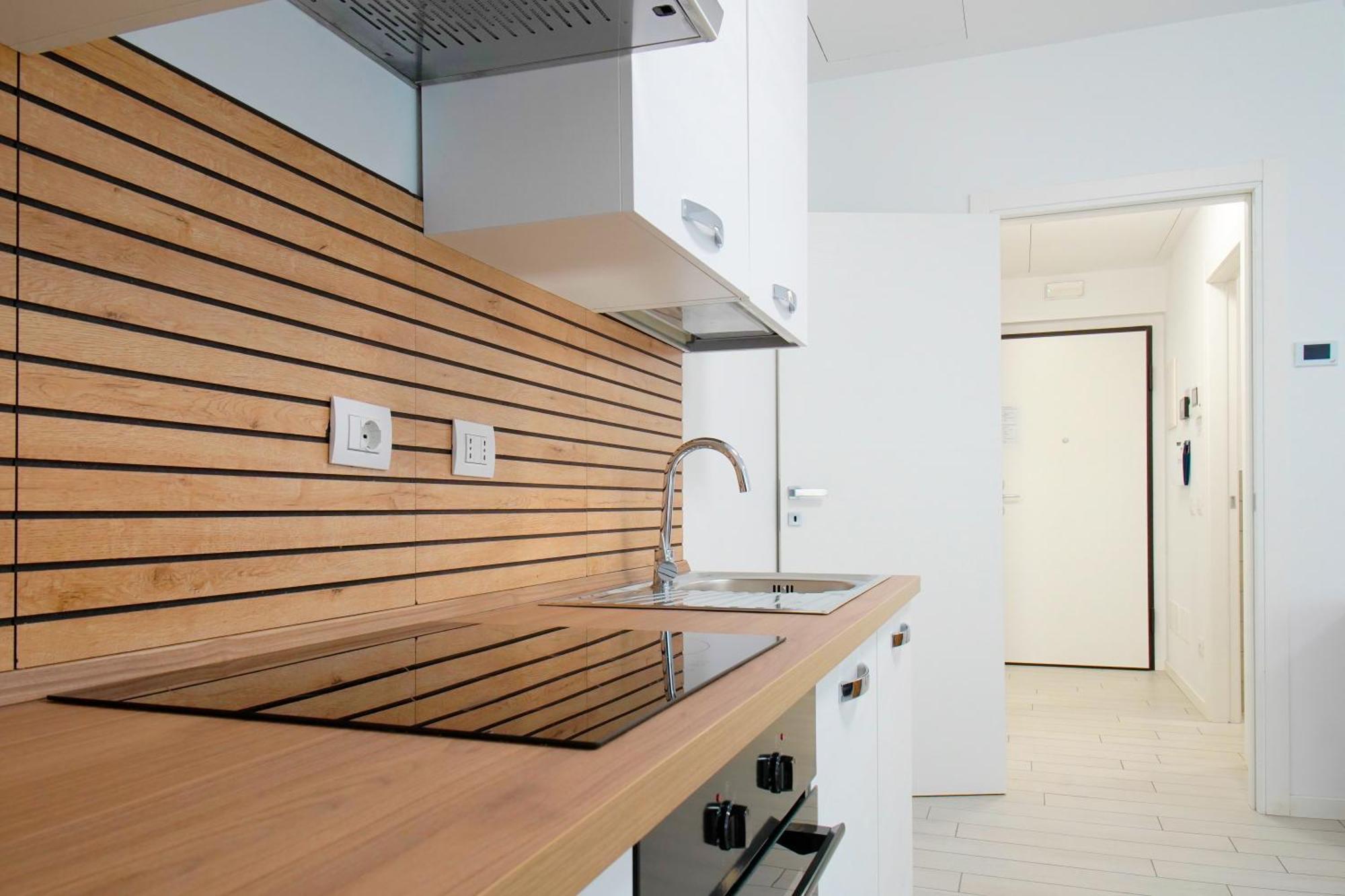 Casa Ideale Tim Appartmanti Moderni Vicina Al Centro Lecco Luaran gambar