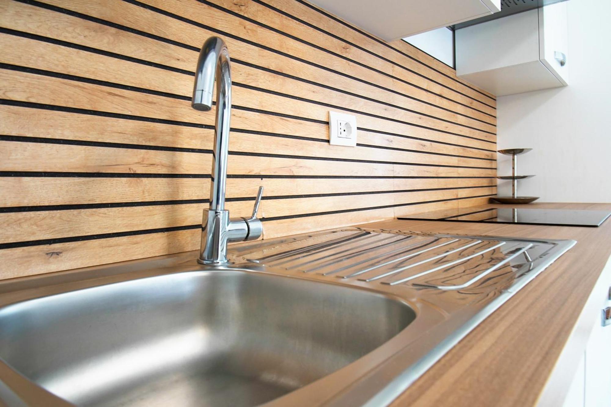 Casa Ideale Tim Appartmanti Moderni Vicina Al Centro Lecco Luaran gambar